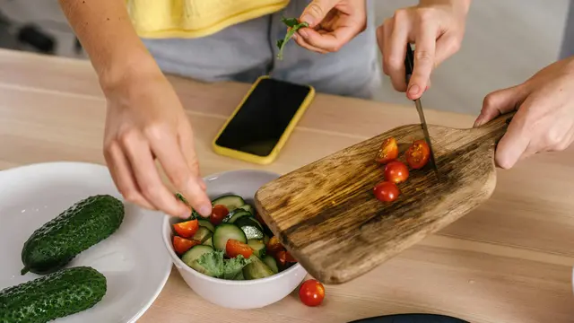 Resep Salad Sehat yang Cocok Untuk Menu Makan Siang