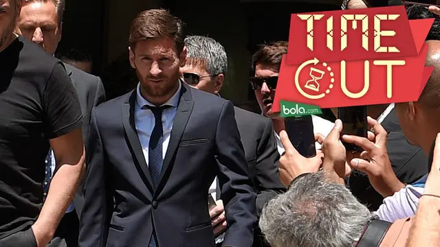 Rumor mengenai rencana kepindahan Lionel Messi merebak setelah sang pemain terus diduga tersangkut masalah pajak di Spanyol. Manchester United dikabarkan Daily Mail menjadi salah satu klub yang siap menampung jasa sang Messiah. 