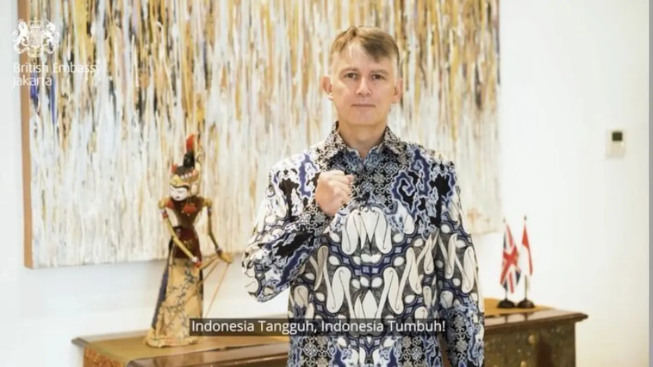 Duta Besar Inggris untuk Indonesia dan Timor Leste, Owen Jenkins menyampaikan ucapan selamat HUT RI ke-76. (Photo credit: Kedutaan Besar Inggris via Instagram)