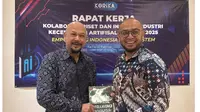 Ketua Umum KORIKA, Hammam Riza bersama Sekretaris Direktorat Jenderal Ekosistem Digital Komdigi, Aryo Pamoragung di acara Rakernas KORIKA. Credit: KORIKA