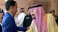 Presiden Jokowi bertemu Raja Salman bin Abdulaziz. (Dok Biro Setpres)