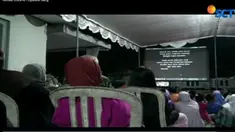 Halaman rumah Sardjo Wongsoredjo, ayah Jenderal Ahmad Yani dipenuhi oleh keluarga besar juga masyarakat yang ingin nonton film G30S/PKI.