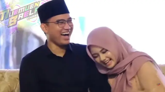 Romatisnya Gus Sunny dan Ning Chasna (SS: YT. muemuen bae lah)