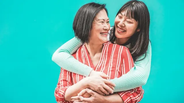 mom-kezo