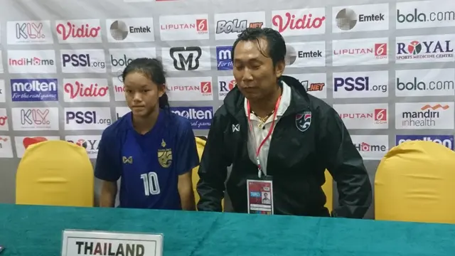 Pelatih Timnas Thailand Putri U-16