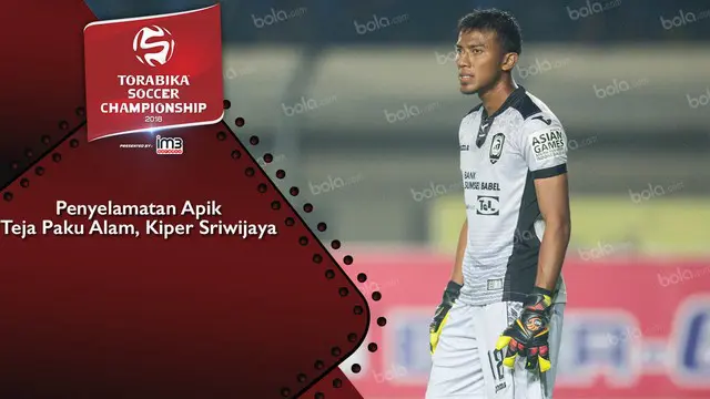 Teja Paku Alam, kiper Sriwijaya bermain apik kala melawan Persiba Balikpapan. Salah satu aksi terbaiknya adalah ketika menahan bola sepakan bebas Matsunaga Shohei.
