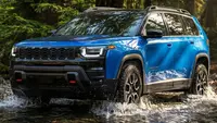 Jeep Cherokee Trailhawk Terbaru Sanggup Terjang Genangan Tinggi