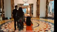 Ruang Kamar di Hotel Burj Al Arab di Dubai (Tangkapan Layar YouTube The Hermansyah A6/Muhammad Thoifur)