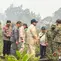 Prabowo meninjau kebakaran hutan dan lahan di Kalimantan Barat, Sabtu (22/8/2026). (Liputan6.com/Lizsa Egeham).