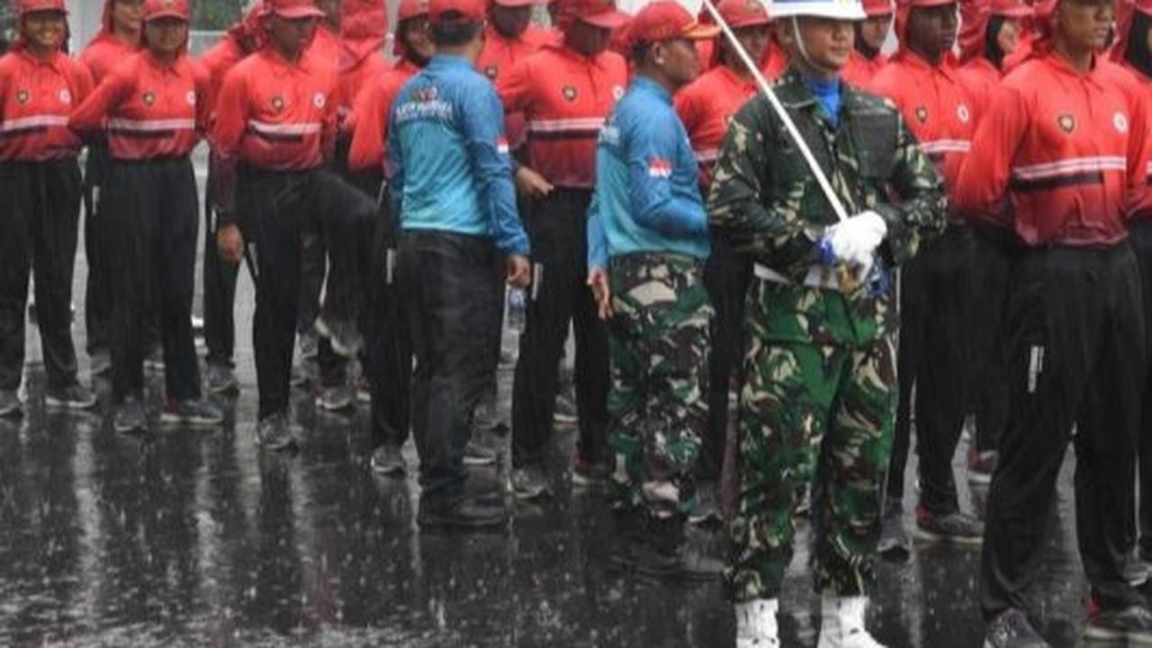 Hujan Deras Tak Goyahkan Semangat Paskibraka, Ini Fakta Unik Latihan Jelang HUT RI Ke-80