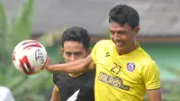 Pemain Arema FC, Dedik Setiawan. (Bola.com/Iwan Setiawan)
