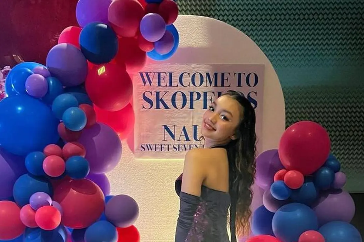 7 Potret Tampilan Serba Ungu Naura Ayu Rayakan Sweet Seventeen, Vibesnya Disebut Mirip Olivia Rodrigo