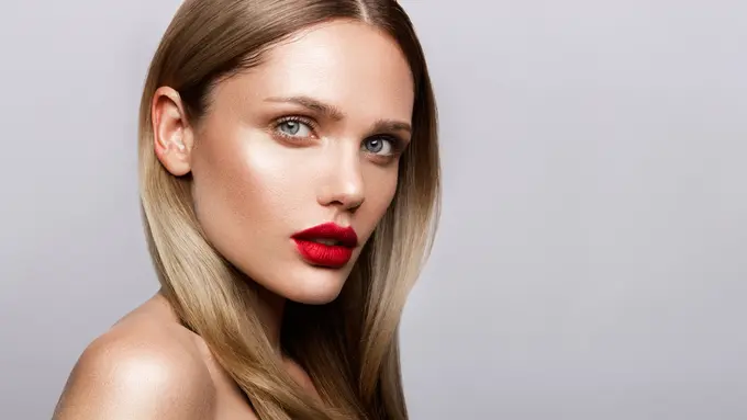 Cara agar Makeup Menyatu dengan Kulit