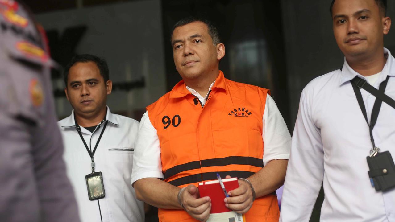 FOTO: Silmy Karim Jalani Pemeriksaan Perdana Sebagai Tersangka Korupsi Imigrasi