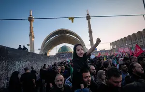 3 Putra Ali Khamenei Hadiri Prosesi Pemakaman, Kecuali Mojtaba