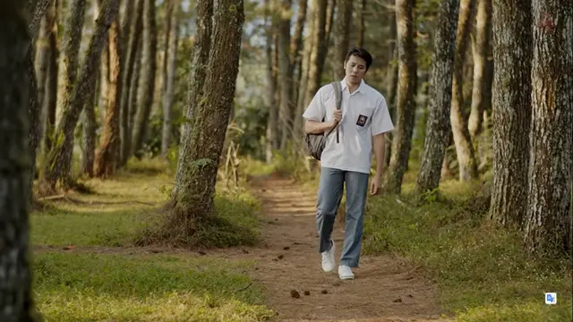 Rilis Single, Ini 7 Potret Via Vallen dan Kekasih Pakai Seragam SMA di Video Klip Baru