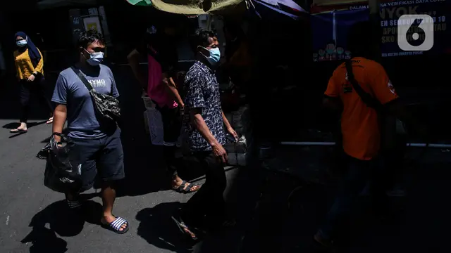 Masuk Tanah Abang Tunjukan Kartu Vaksin, Pedagang Keluhkan Sepi Pembeli