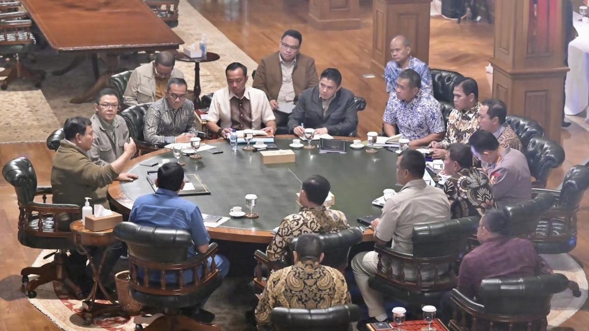 Presiden Prabowo Pimpin Ratas Kabinet di Hambalang, Ini yang Dibahas  #News