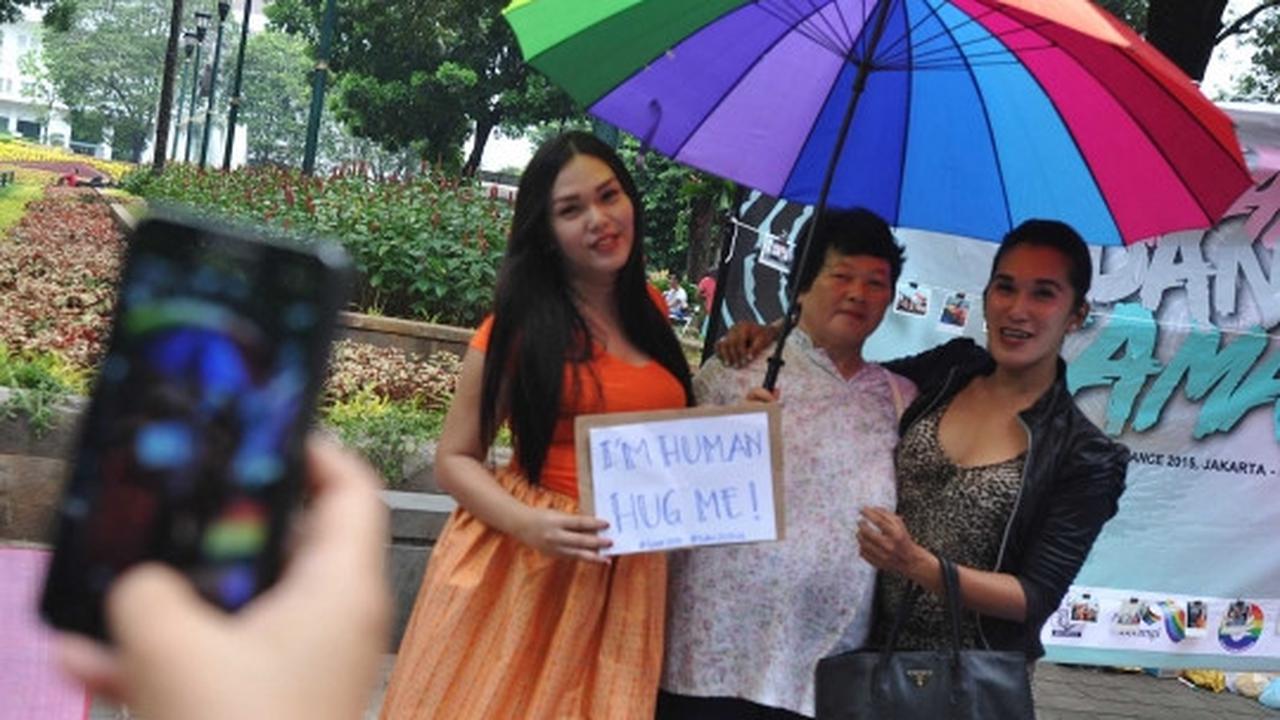 Aktivis waria peringati Transgender Day of Remembrance