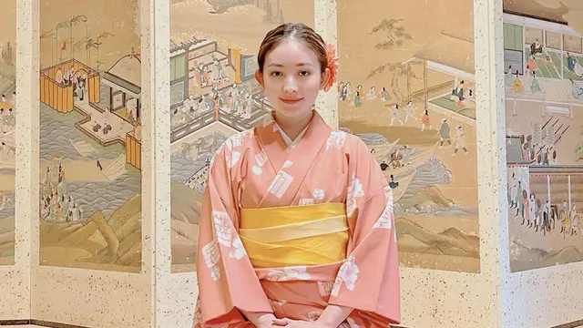 Potret Penampilan Artis Pakai Kimono, Tampil Menawan Bak Wanita Jepang