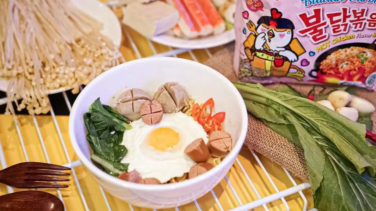 Soft Opening Mas'Akin, Pengunjung Bisa Makan Mi Instan Sepuasnya