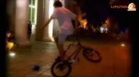 [VIDEO] Menikmati Atraksi Free-Style BMX di Kota Tua