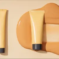 Kenali perbedaan tinted sunscreen dan skin tint agar tak salah pilih produk. (foto: jcomp/freepik)