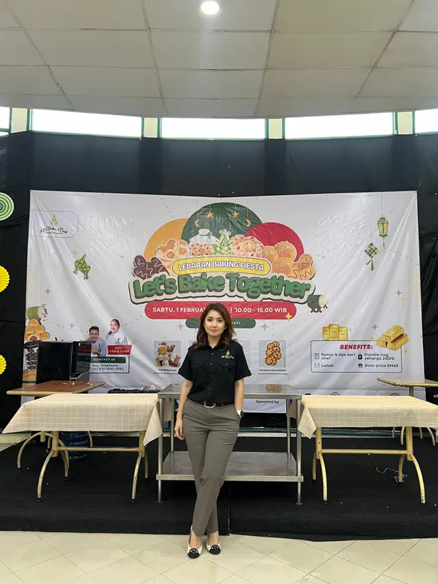 Direktur Let's Bake n Cook