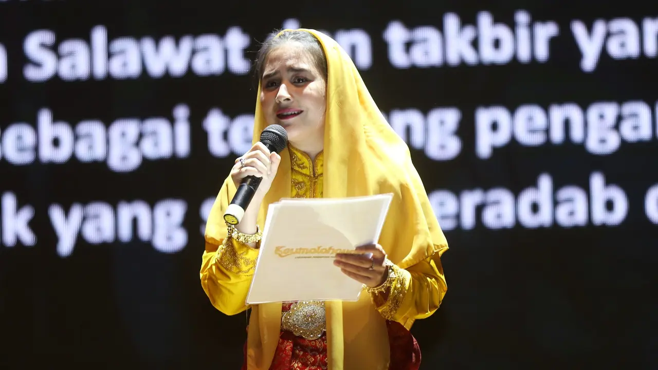 [Bintang] Prilly Latuconsina