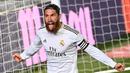 3. Sergio Ramos (34 tahun) - Sergio Ramos menjadi bek tersubur di kompetisi Liga Spanyol dan jagat sepak bola saat ini. Musim lalu pemain asal Spanyol ini menjelma menjadi bek rasa striker dengan torehan 11 gol bersama Real Madrid di kompetisi Liga Spanyol. (AFP/Gabriel Bouys)