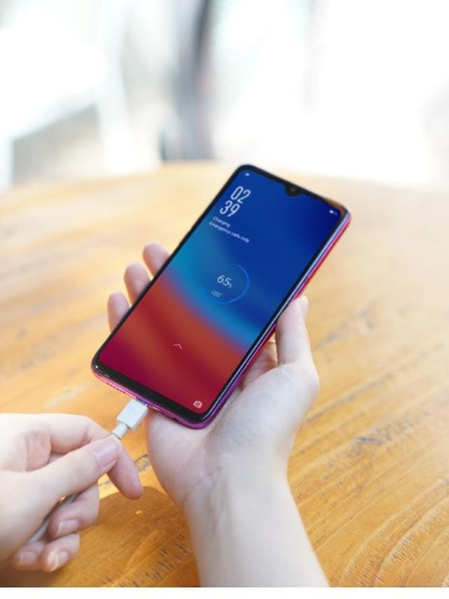 Oppo F9