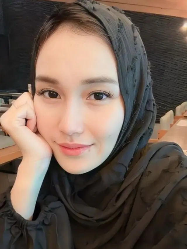 Ayu Ting Ting berhijab (Instagram/ayutingting92)