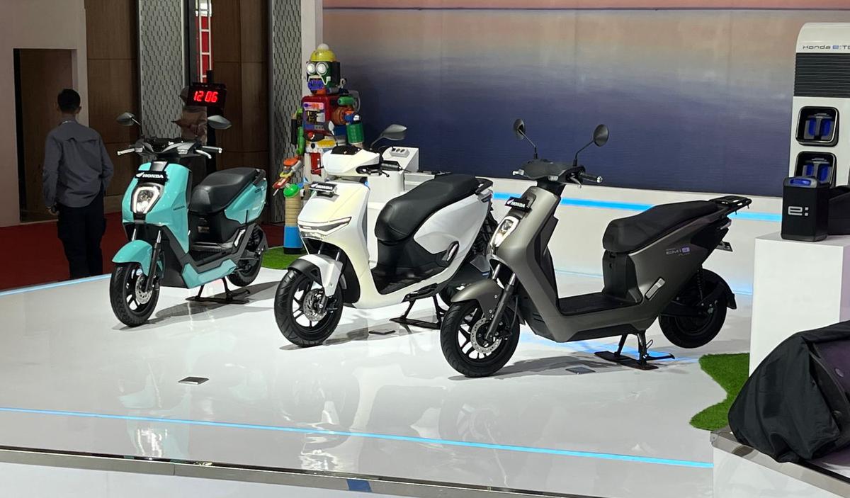 Ingin Beli Sepeda Motor Listrik? Tahan, Tunggu Insentif Sebentar Lagi