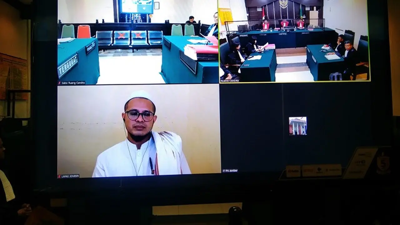 Sidang perdana dugaan pencabulan santriwati di jember dilakukan secara online (Istimewa)