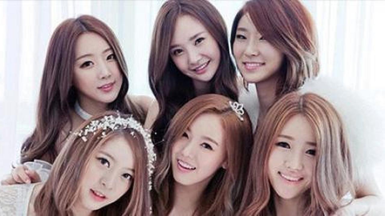 24 November, girlband Dal Shabet showcase di Indonesia