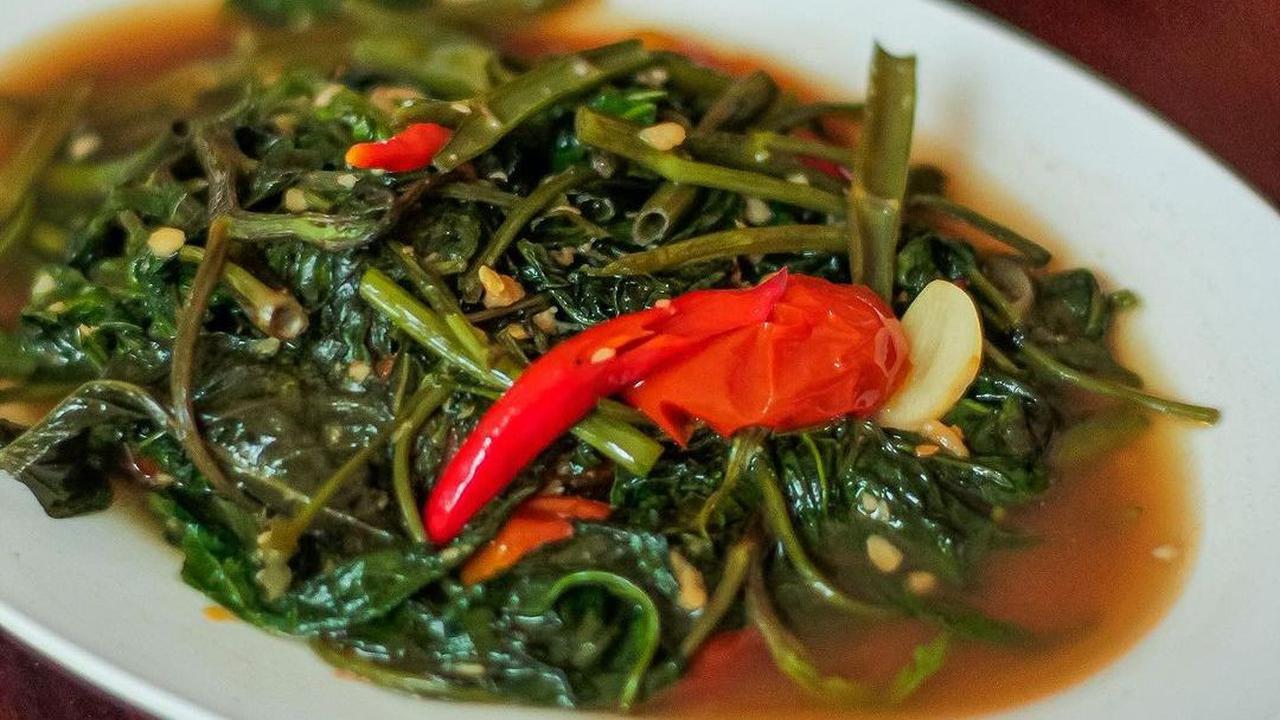<b>Resep Sup Kangkung Kuah Kecap </b>