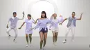 Penyanyi asal Korea yang satu ini belum lama merilis single terbarunya yang berjudul Ummer. Selain itu ada juga Anyong Dance yang merupakan goyangan ciri khas Danbi yang kini sudah ramai dikenal. (Foto: Youtube)