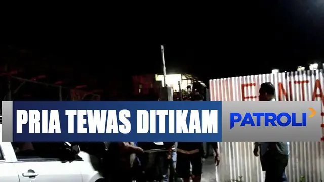 Tragisnya, peristiwa ini dilakukan di depan istri korban.