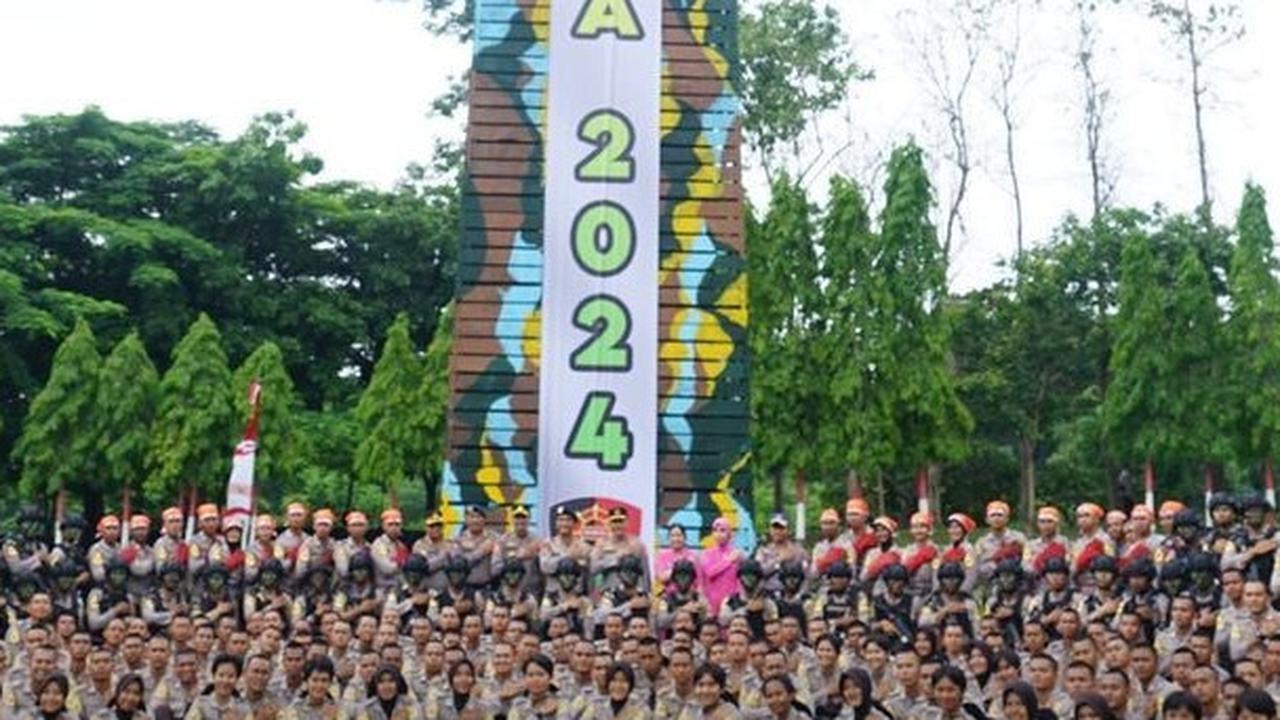 Komandan Polisi Panggil Perwira Muda Lulusan Akpol 2023, Ditanya Isi Tas Jawabannya Mengejutkan