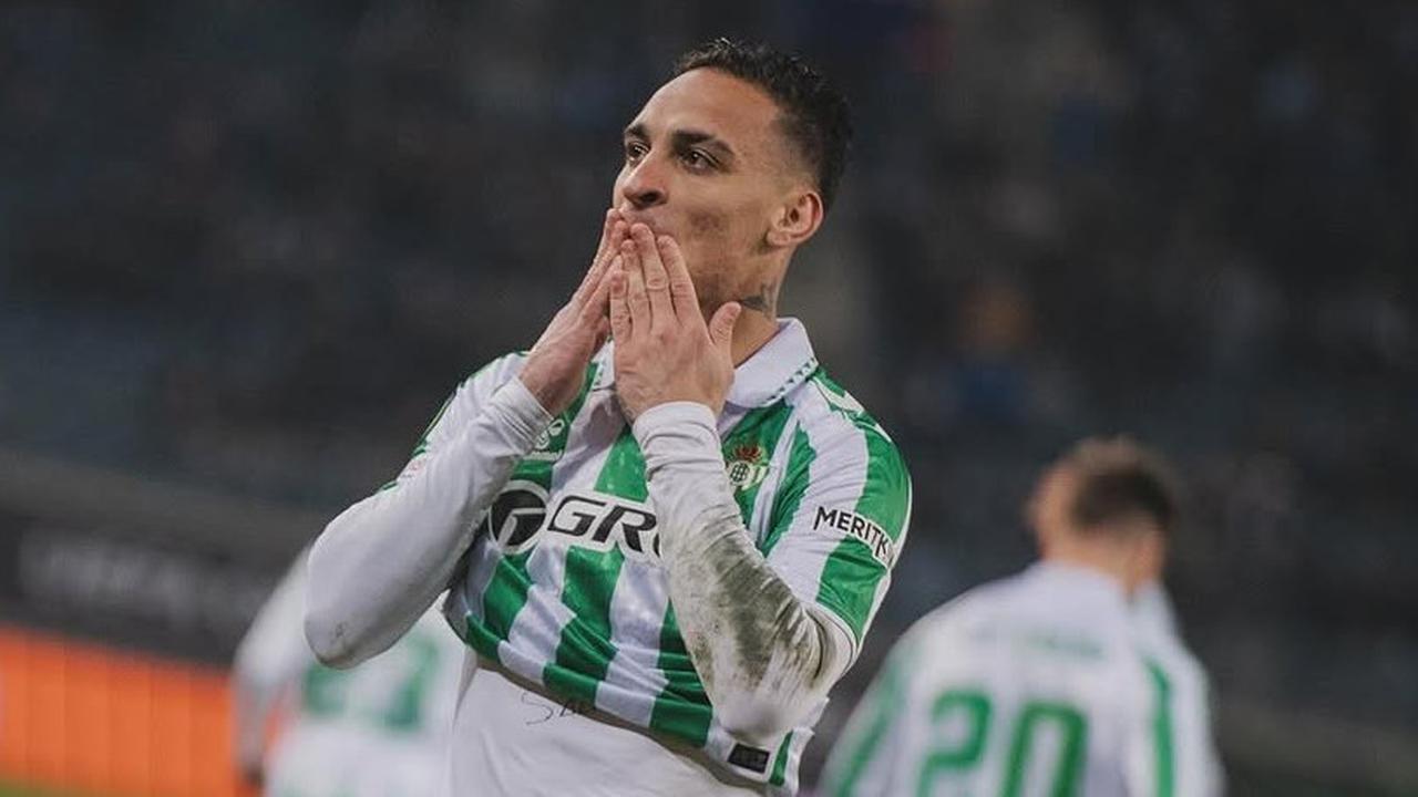 FOTO: Lagi-Lagi Bikin Gol Indah untuk Real Betis, Antony 'El Gasing' Makin Gacor usai Tinggalkan MU