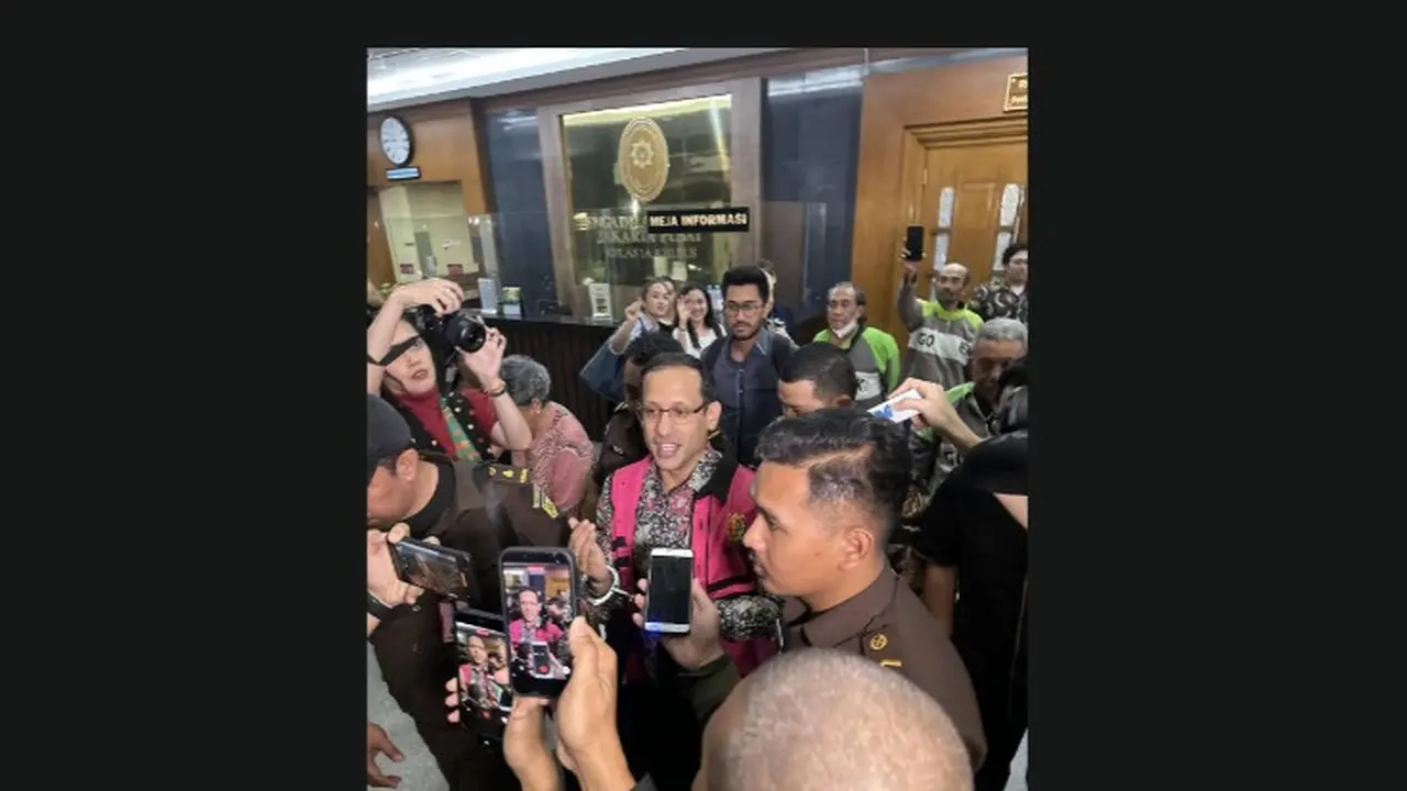 Menteri Pendidikan, Kebudayaan, Riset, dan Teknologi periode 2019–2024 Nadiem Makarim.