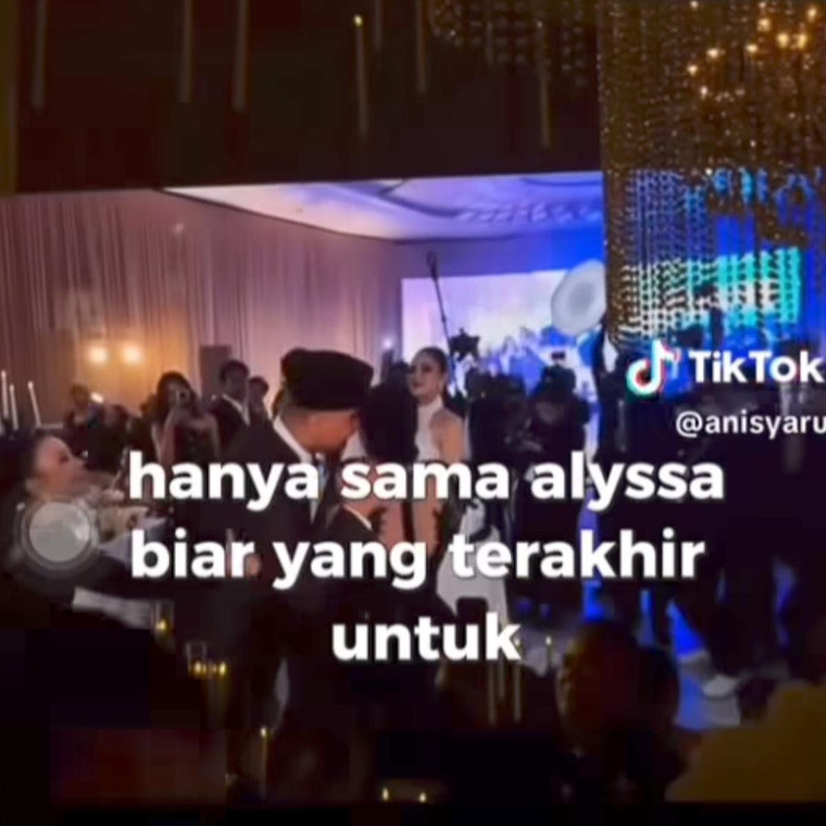 Momen Vina Panduwinata Nyanyi dengan Lirik Nyelekit di Pernikahan Al Ghazali: Jangan Kayak Bapaknya