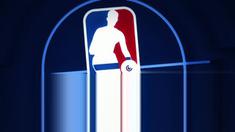 LeBron James mencetak 38 poin dengan tujuh assist, enam rebound, tiga steal dan keranjang pemenang pertandingan untuk menyegel kemenangan Game 3 untuk Cleveland, 105-103.