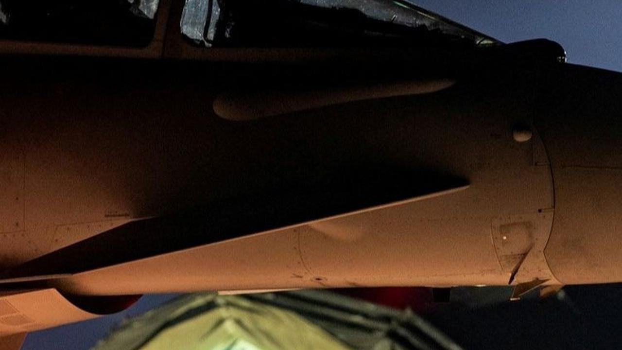 Diketahui Paveway IV mulai memasuki layanan dengan Royal Air Force Inggris sejak 2008 lalu.