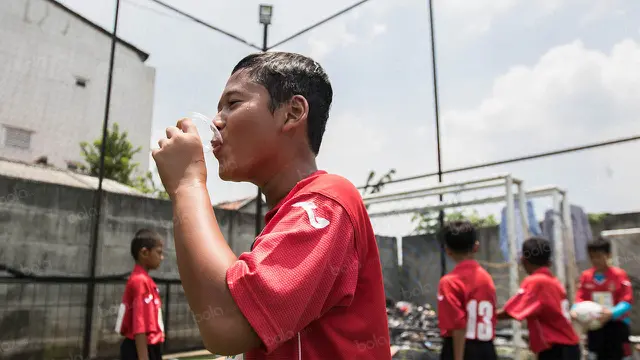 Asiop Apacinti  Liga Bola Indonesia