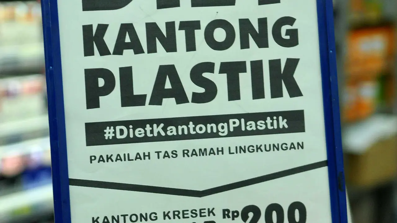 Pemerintah Siap Terapkan Kantong Plastik Berbayar