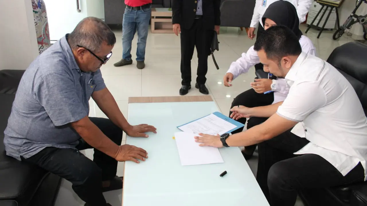 Ketua DPRD Buton Selatan