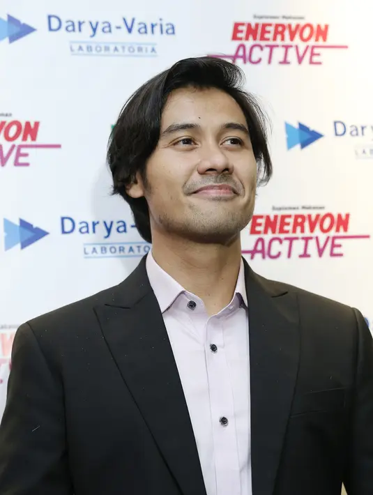 Bagi pemeran kelahiran Jakarta 32 tahun itu, selain menjaga pola makan dan berolah raga teratur, yang tidak kalah pentingnya adalah konsumsi multivitamin. (Galih W. Satria/Bintang.com)