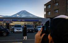 Viral Minimarket Wonosobo Berlatarbelakang Gunung Bak di Jepang, 'Indonesia Tak Ada Obat Sih