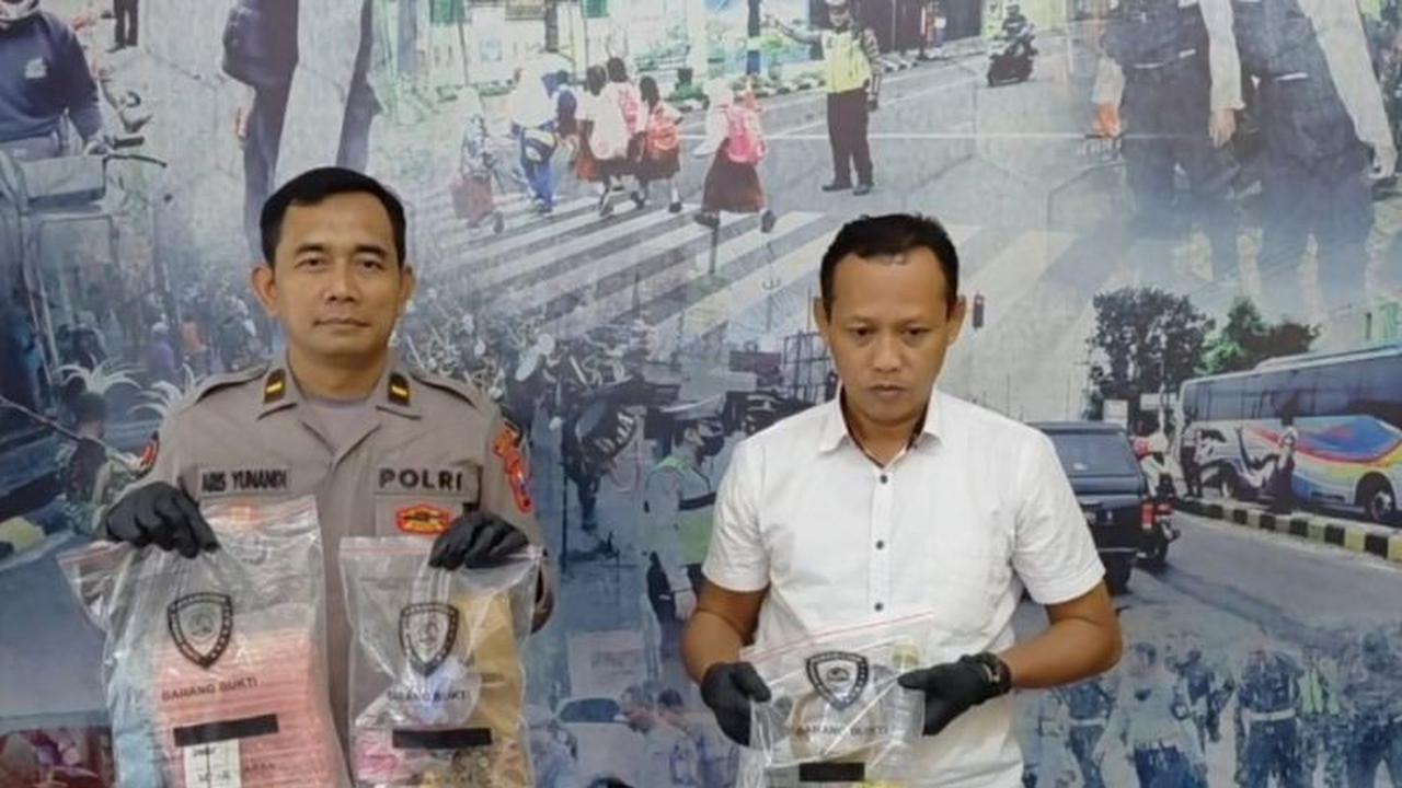 Polres Madiun Kota Ungkap Peredaran Sabu Digital, Dua Tersangka Diciduk dengan Ratusan Gram Barang Bukti